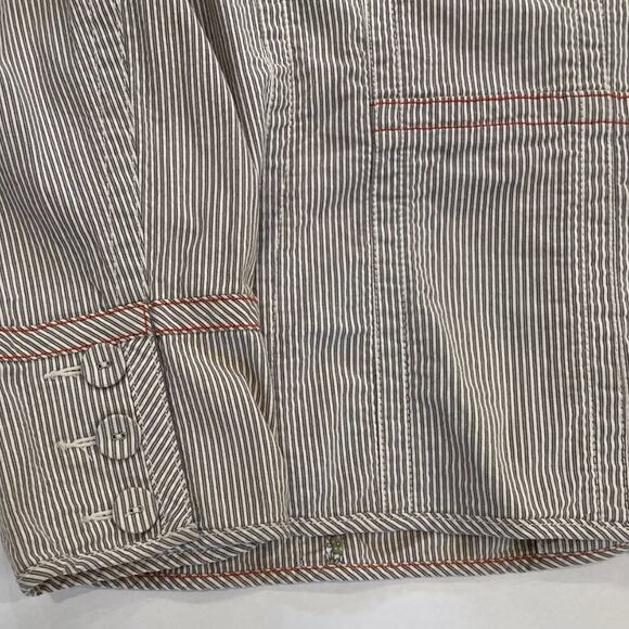 Chico's 2 Button Tan, White Textured Stripe Seersucker Jacket/Blazer, Size XL - Picture 9 of 15